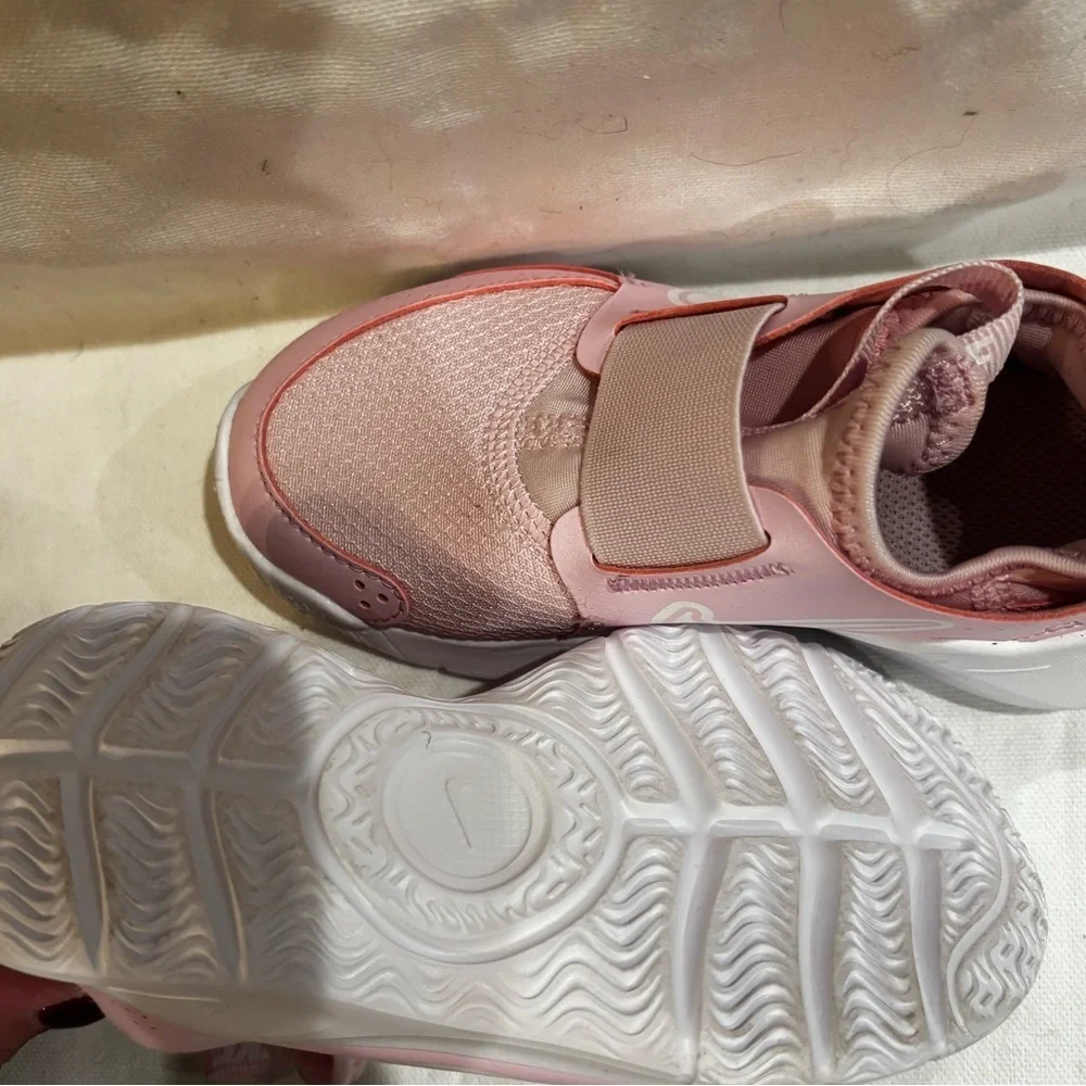 Nike Flex Runner 3 Pink Foam/White Toddler Girl's Slip On Shoes - Size 10C